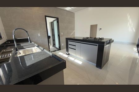 Casa à venda com 3 quartos, 500m² em Várzea, Lagoa Santa