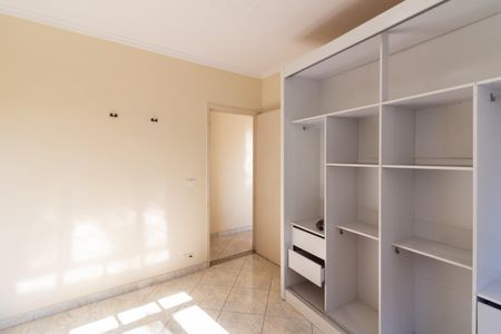 Quarto 2 de casa para alugar com 2 quartos, 65m² em Jaguaré, São Paulo