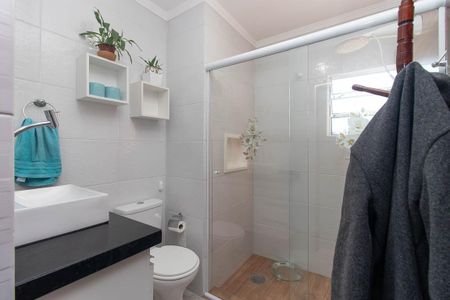 Casa à venda com 273m², 3 quartos e 5 vagasBanheiro 2