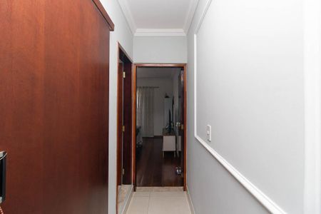 Casa à venda com 273m², 3 quartos e 5 vagasCorredor dos Quartos