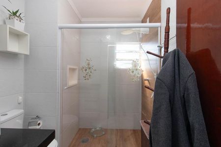 Casa à venda com 273m², 3 quartos e 5 vagasBanheiro 2