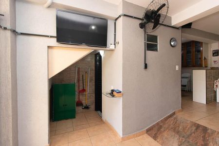 Casa à venda com 273m², 3 quartos e 5 vagasSalão de Festas