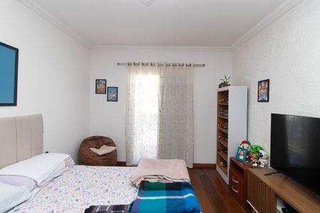 Casa à venda com 273m², 3 quartos e 5 vagasQuarto 3