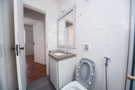 Banheiro Social de apartamento para alugar com 3 quartos, 106m² em Sion, Belo Horizonte