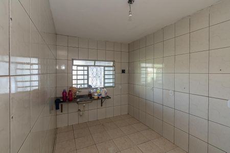Casa para alugar com 50m², 1 quarto e 1 vaga