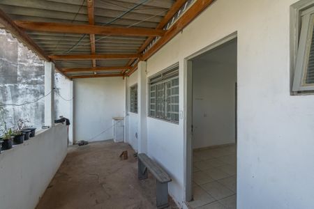 Casa para alugar com 50m², 1 quarto e 1 vaga