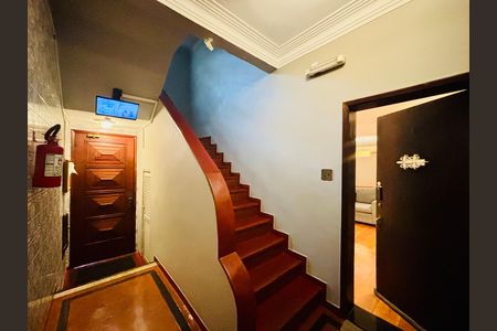 Apartamento para alugar com 110m², 2 quartos e sem vaga