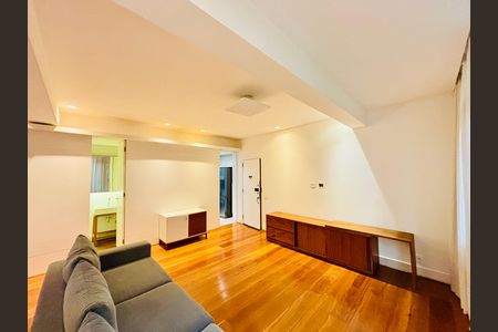 Apartamento para alugar com 110m², 2 quartos e sem vaga
