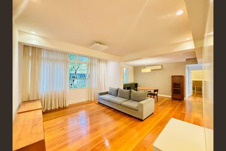 Apartamento para alugar com 110m², 2 quartos e sem vaga