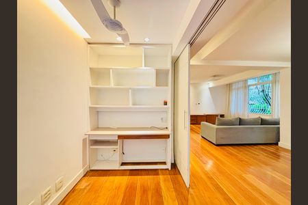 Apartamento para alugar com 110m², 2 quartos e sem vaga