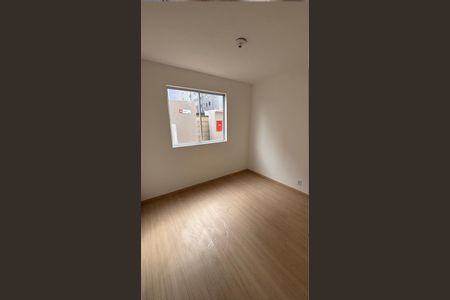 Quarto de apartamento para alugar com 2 quartos, 47m² em Jardim Sao Luiz, Embu das Artes
