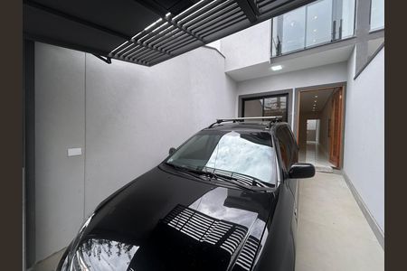 Garagem  de casa à venda com 3 quartos, 100m² em Vila Campo Grande, São Paulo