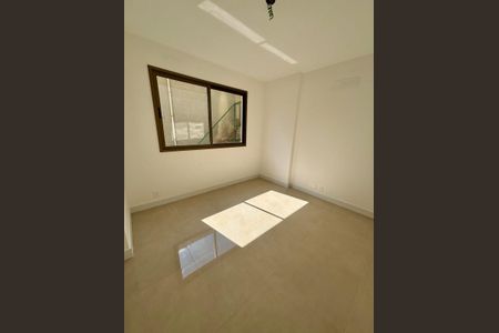 Apartamento à venda com 89m², 2 quartos e 1 vaga Apartamento à venda com 89m², 2 quartos e 1 vagaQuarto