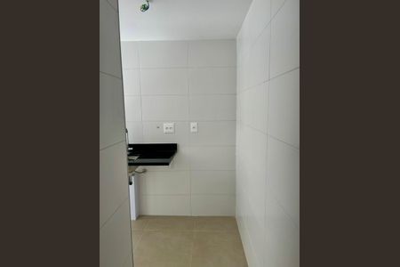 Apartamento à venda com 89m², 2 quartos e 1 vaga Apartamento à venda com 89m², 2 quartos e 1 vagaBanheiro
