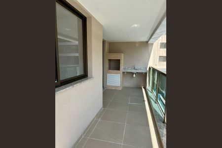 Apartamento à venda com 89m², 2 quartos e 1 vaga Apartamento à venda com 89m², 2 quartos e 1 vagaVaranda