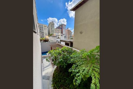 Apartamento à venda com 89m², 2 quartos e 1 vaga Apartamento à venda com 89m², 2 quartos e 1 vagaVista