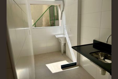 Apartamento à venda com 89m², 2 quartos e 1 vaga Apartamento à venda com 89m², 2 quartos e 1 vagaBanheiro 1
