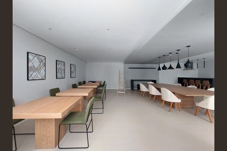 Apartamento para alugar com 39m², 2 quartos e 1 vagaÁrea comum