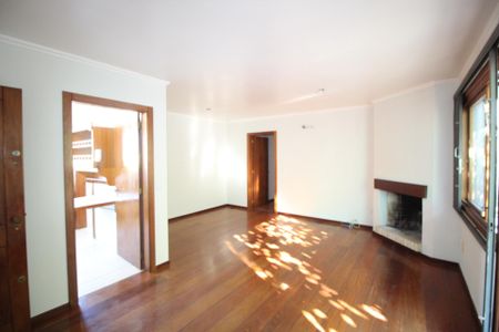 Sala de apartamento para alugar com 3 quartos, 120m² em Petrópolis, Porto Alegre