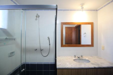 Apartamento para alugar com 120m², 3 quartos e 2 vagasBanheiro