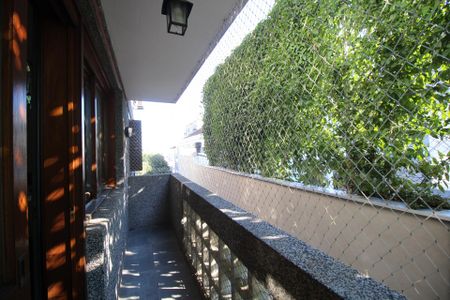 Sacada de apartamento para alugar com 3 quartos, 120m² em Petrópolis, Porto Alegre