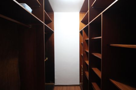 Apartamento para alugar com 120m², 3 quartos e 2 vagasCloset da suíte 1