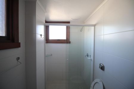 Banheiro da Suíte 1 de apartamento para alugar com 3 quartos, 120m² em Petrópolis, Porto Alegre