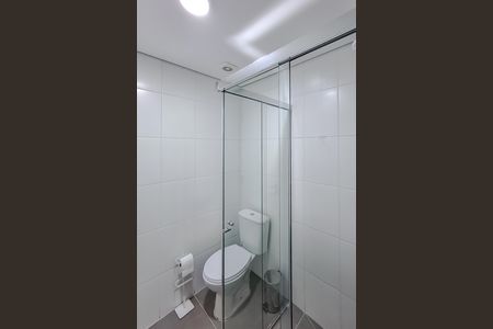 Banheiro de kitnet/studio para alugar com 1 quarto, 28m² em Vila Mariana, São Paulo