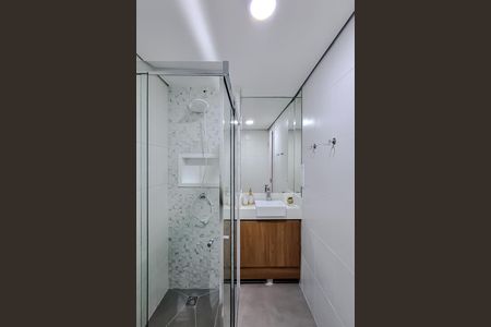 Banheiro de kitnet/studio para alugar com 1 quarto, 28m² em Vila Mariana, São Paulo