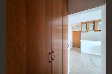 Apartamento para alugar com 45m², 1 quarto e 1 vaga Apartamento para alugar com 45m², 1 quarto e 1 vagaCorredor