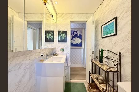 Banheiro Social de apartamento à venda com 2 quartos, 87m² em Santo Amaro, São Paulo