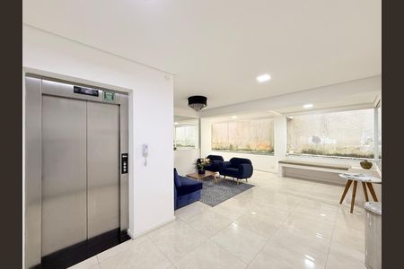 Apartamento à venda com 87m², 2 quartos e 2 vagas Apartamento à venda com 87m², 2 quartos e 2 vagasHall Social Bloco