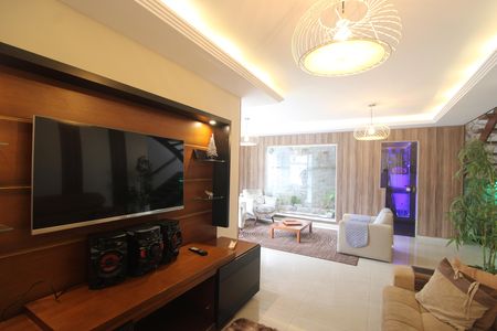 Casa à venda com 424m², 3 quartos e 5 vagasSala 1