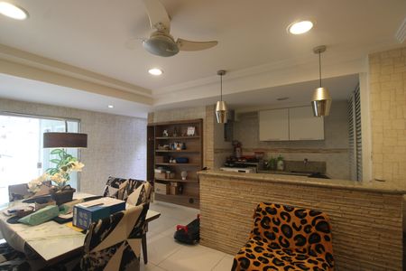 Casa à venda com 424m², 3 quartos e 5 vagasSala 2