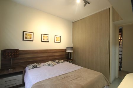 Casa à venda com 424m², 3 quartos e 5 vagasSuíte 1