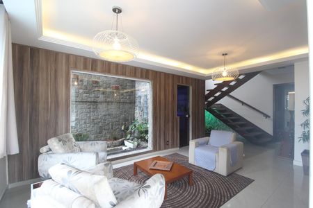 Sala 1 de casa à venda com 3 quartos, 424m² em Anil, Rio de Janeiro