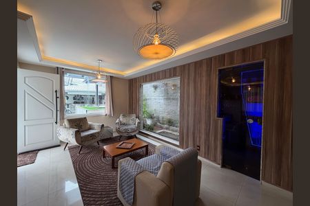 Casa à venda com 424m², 3 quartos e 5 vagas Casa à venda com 424m², 3 quartos e 5 vagasSala 1