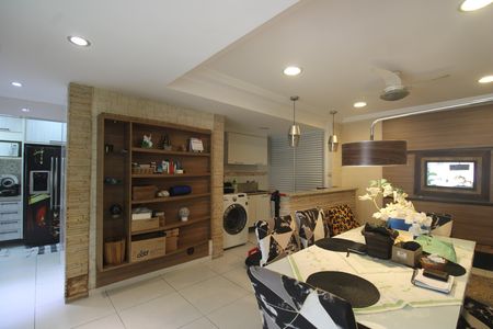 Casa à venda com 424m², 3 quartos e 5 vagasSala 2