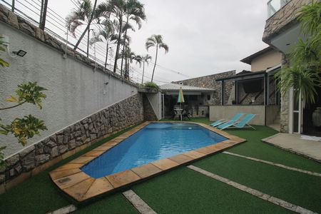 Casa à venda com 424m², 3 quartos e 5 vagasPiscina