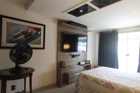 Casa à venda com 424m², 3 quartos e 5 vagasSuíte 2
