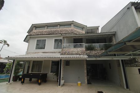 Casa à venda com 424m², 3 quartos e 5 vagasFrente da casa