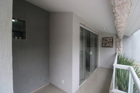 Casa à venda com 424m², 3 quartos e 5 vagasSuíte 1 - Varanda