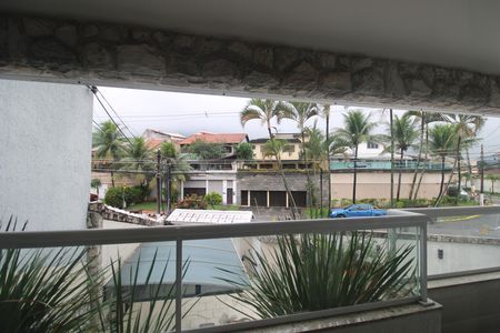 Casa à venda com 424m², 3 quartos e 5 vagasSuíte 2 - Varanda