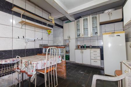 Casa para alugar com 54m², 3 quartos e 2 vagasCozinha