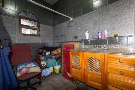 Casa para alugar com 54m², 3 quartos e 2 vagasBanheiro 1