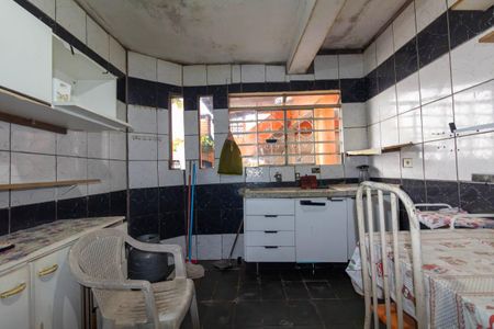 Casa para alugar com 54m², 3 quartos e 2 vagasCozinha