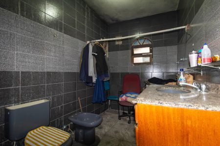 Casa para alugar com 54m², 3 quartos e 2 vagasBanheiro 1