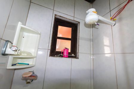 Casa para alugar com 54m², 3 quartos e 2 vagasBanheiro 2