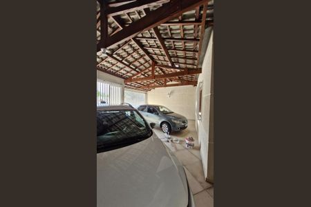 Casa à venda com 4 quartos, 450m² em Vila Augusta, Guarulhos