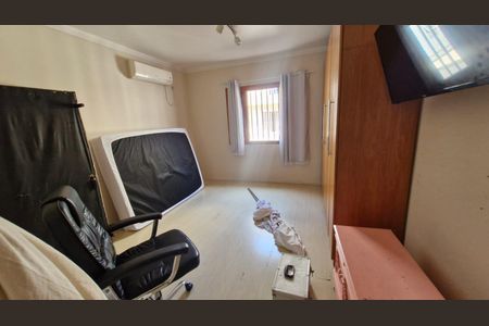 Casa à venda com 4 quartos, 450m² em Vila Augusta, Guarulhos